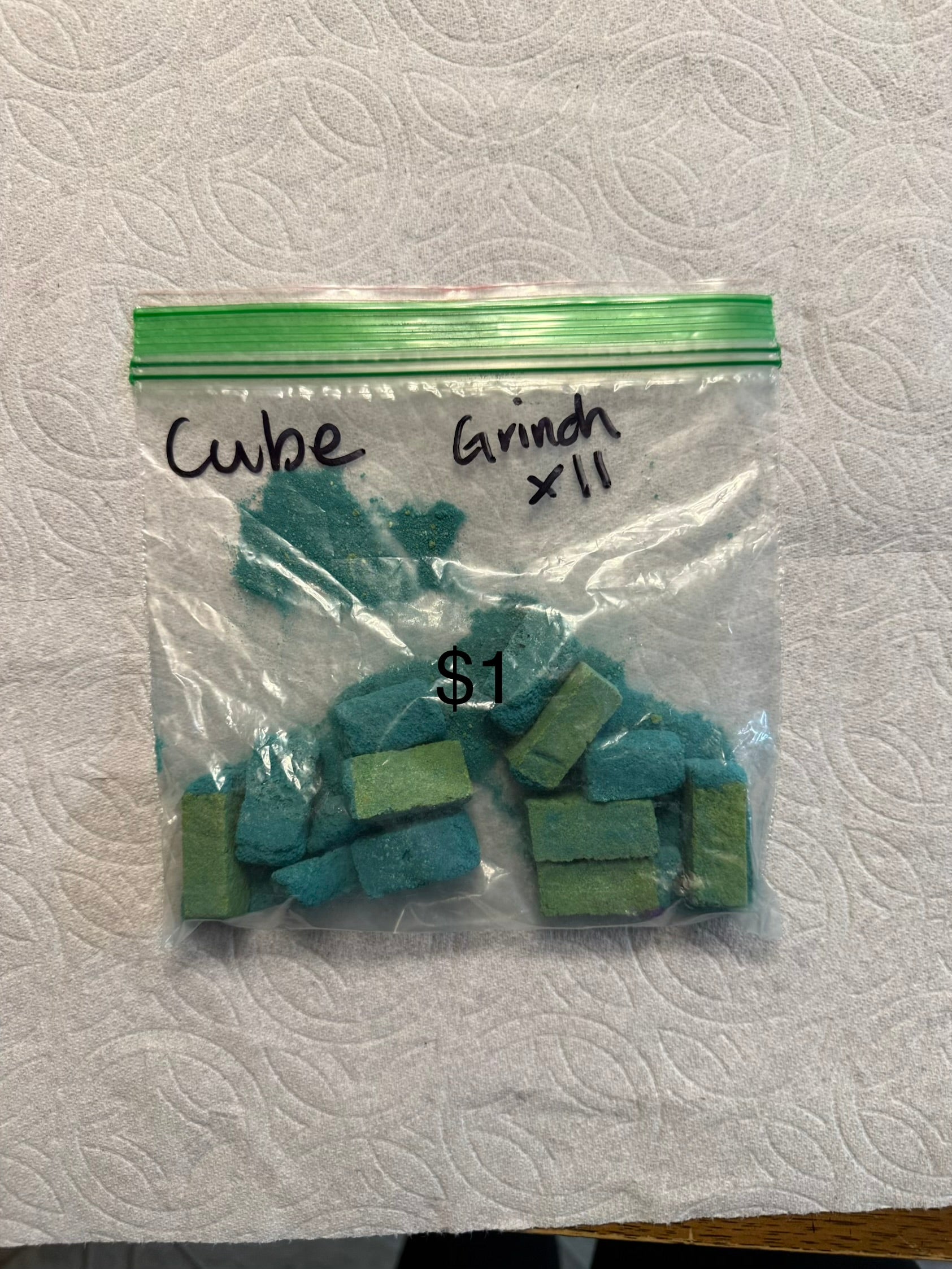 Embed Grinch Cube