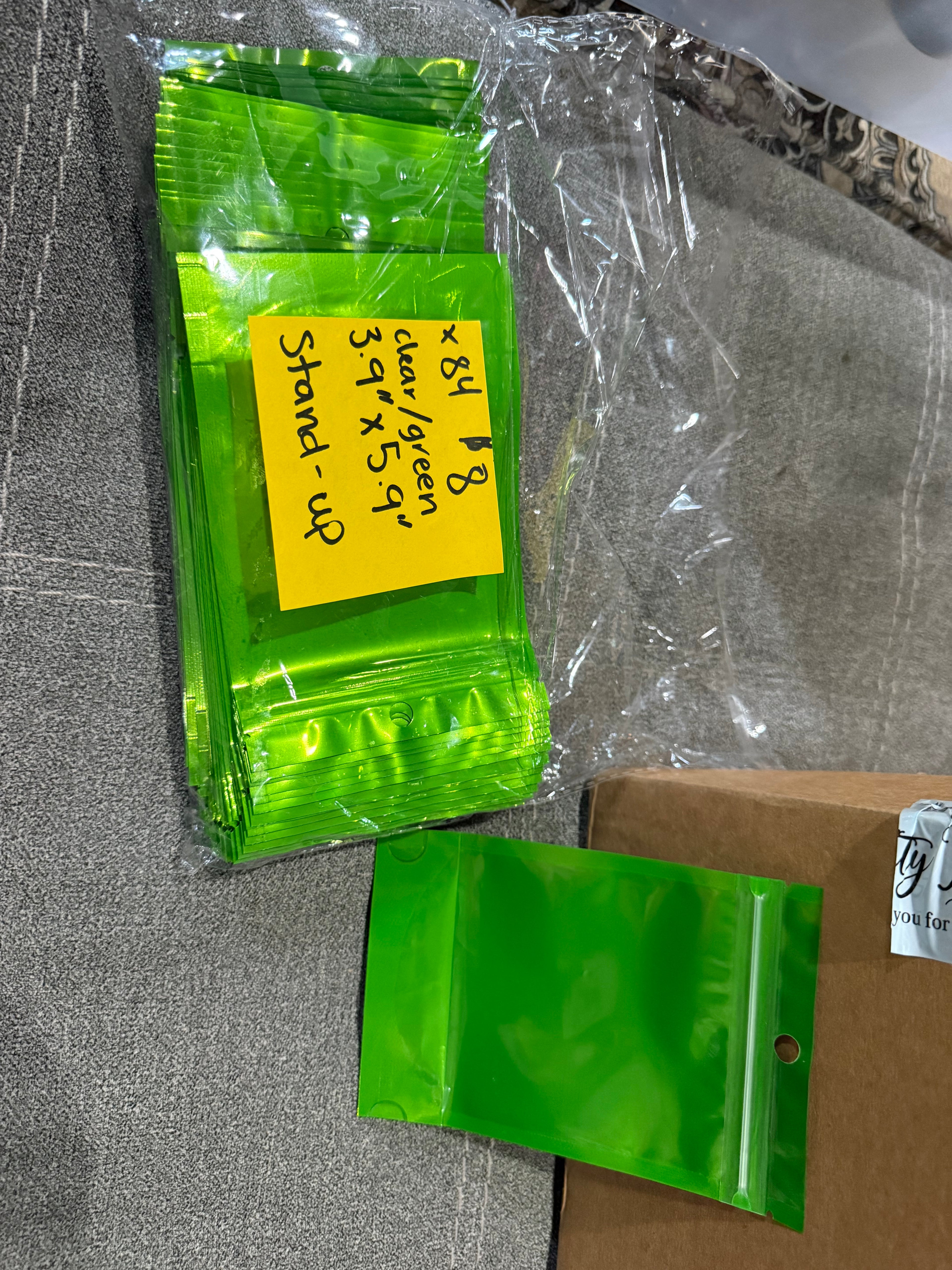 Bag- clear/green 3.9"x5.9" stand up